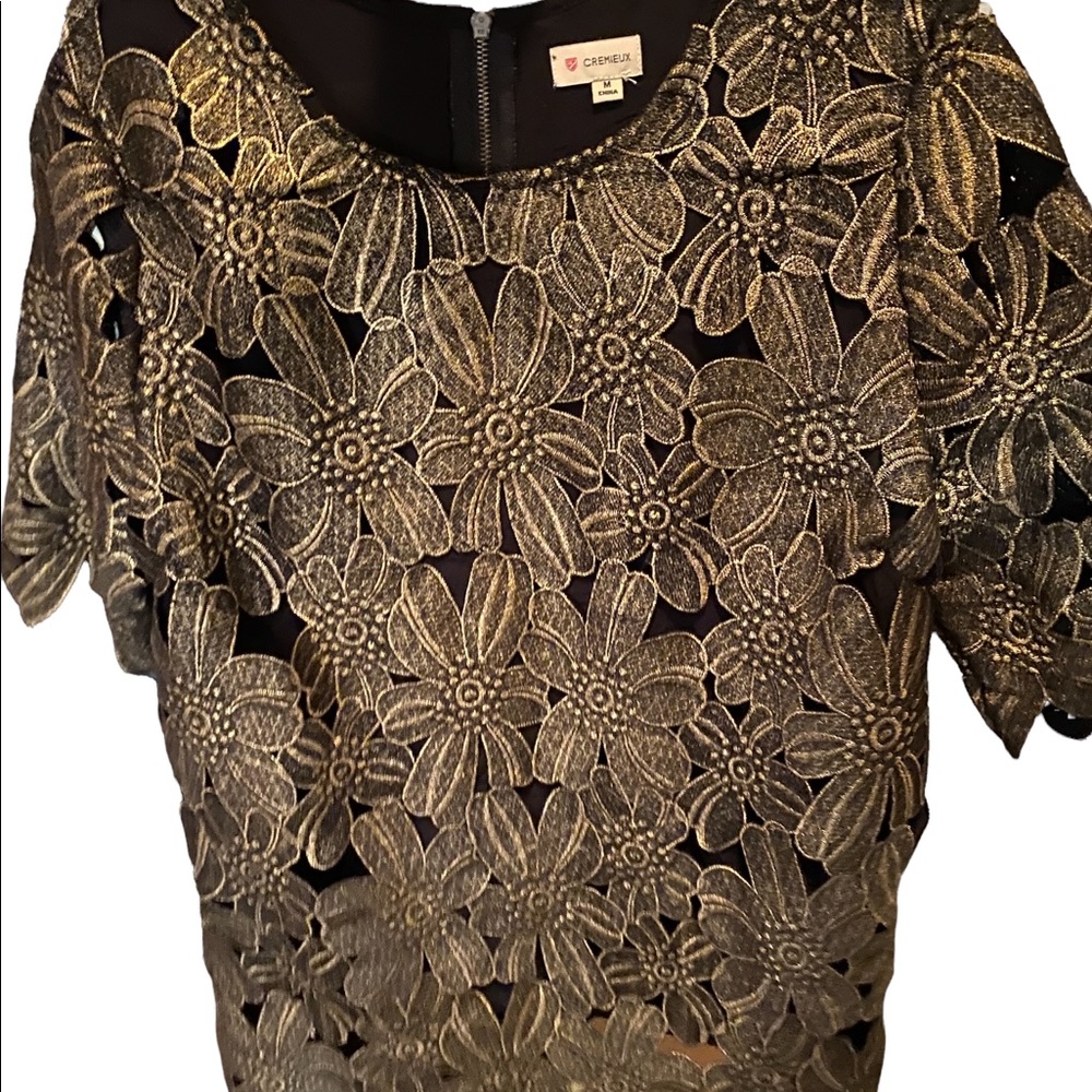 Gorgeous top size medium pre loved